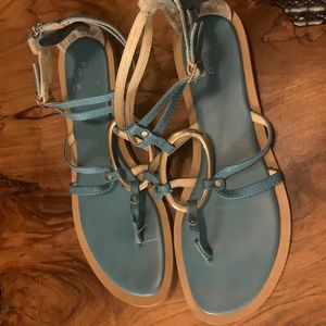 ISOLA sandal 🩴 to